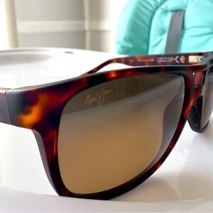 Maui Jim Waterways 267 sunglasses in color 10M